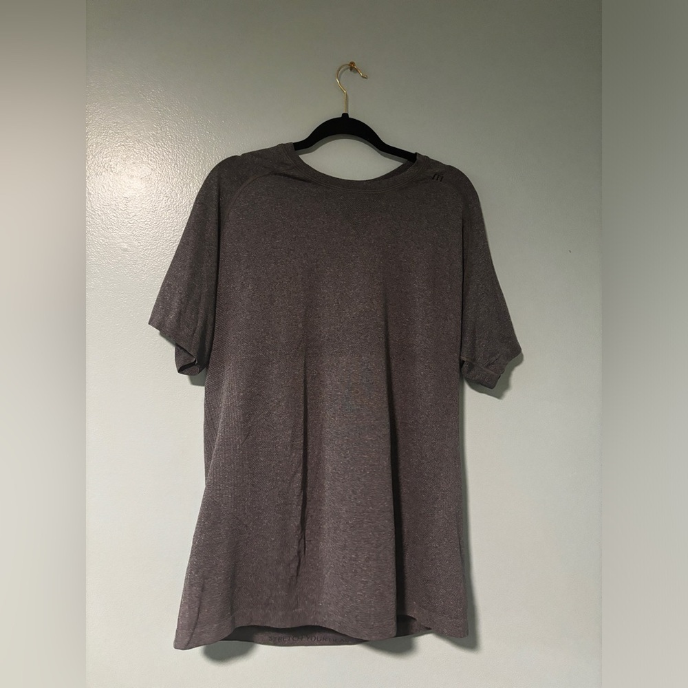 Lululemon Men’s Metal Vent Tech Short Sleeve Shirt - Mens size XL NWOT Gray